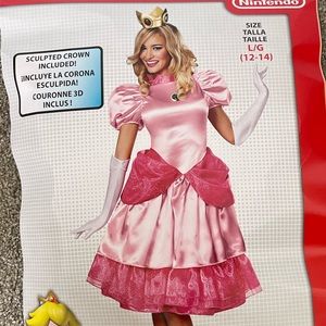 Princess Peach costume